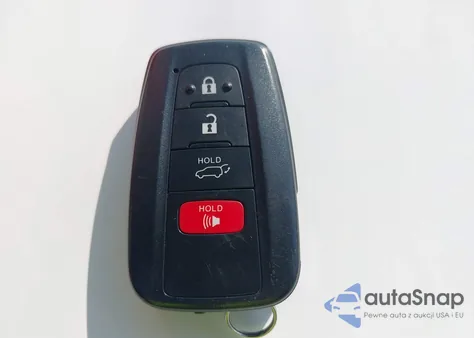 2019 Toyota Rav4 Xle из США, поврежденный, VIN JTMP1RFV4KD033890